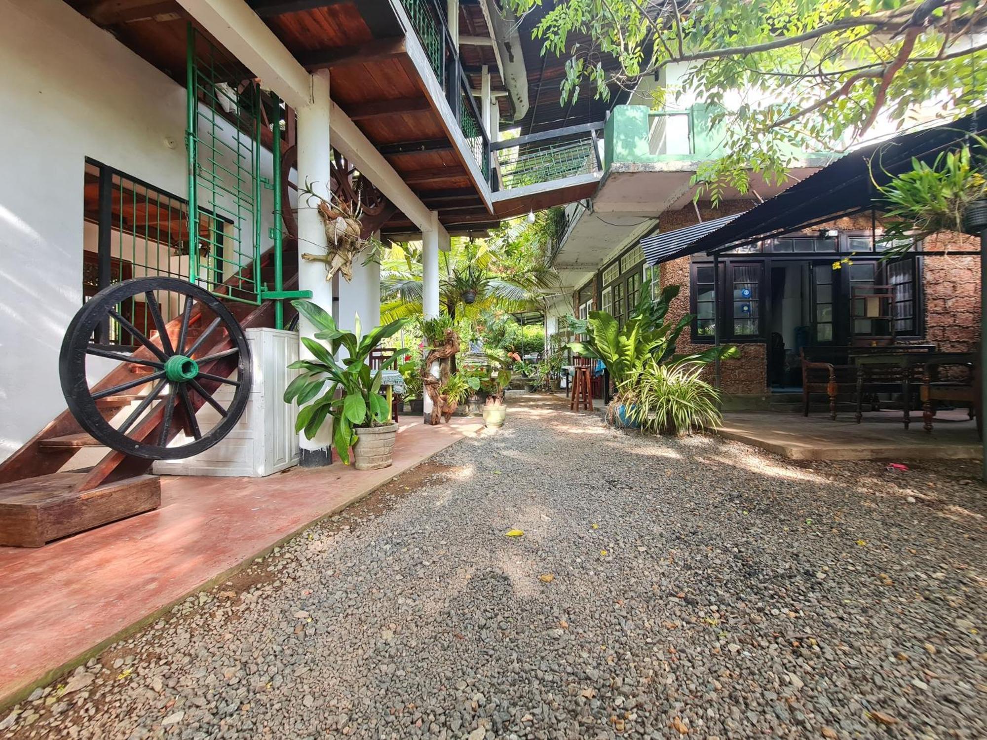 Hill Side Kings Villa Hikkaduwa Exterior foto